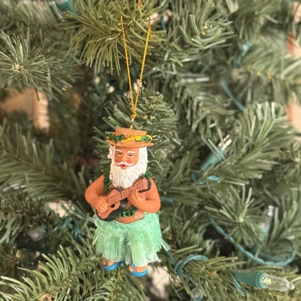 Hawaiian Santa Claus Ornament with Ukulele